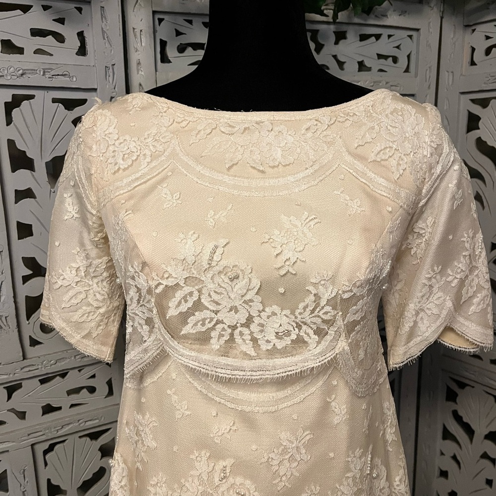 VINTAGE WILLIAM CAHILL BEVERLY HILLS RARE CHANTILLY LACE IVORY WEDDING DRESS - Picture 3 of 12